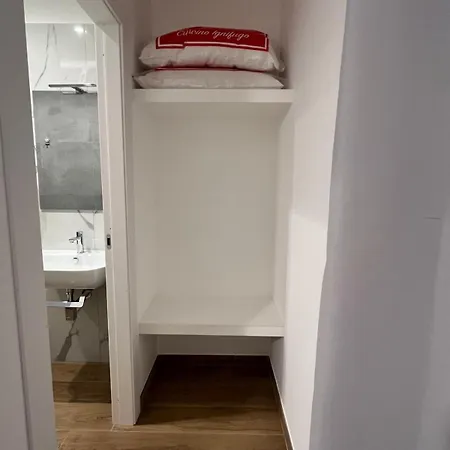 Maritza 2 بيت ضيافة روما